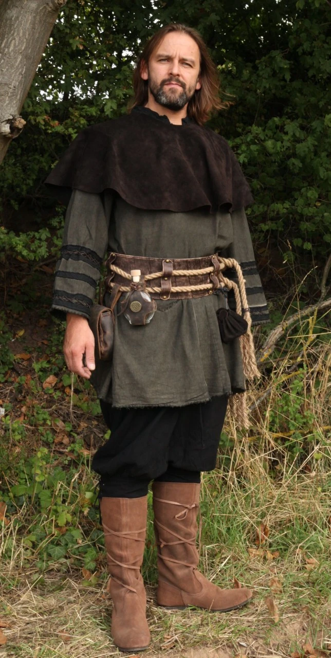 Broad LARP Leather Belt With Ropes 6 Broad LARP Leather Belt With Ropes - Image 4