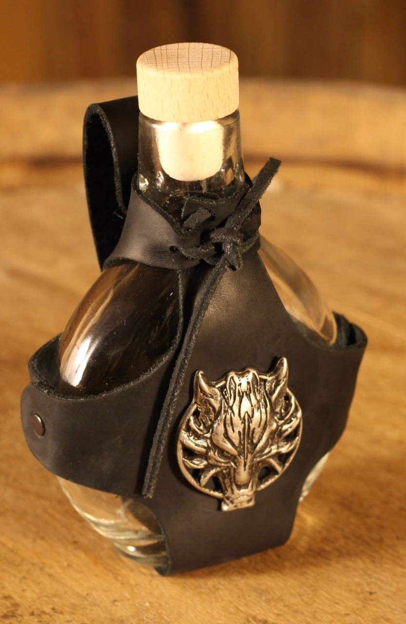 Authentic Canteen With Leather Rack, Fenris 3 Authentic Canteen With Leather Rack, Fenris