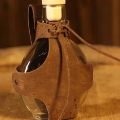 Authentic Glass Canteen With Vegan Leather Rack