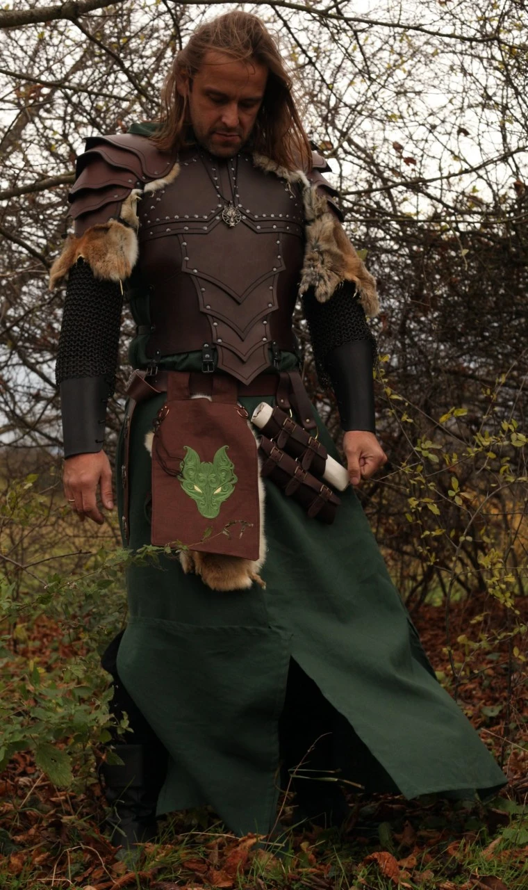 Long Green Hooded Tunic 5 Long Green Hooded Tunic - Image 3