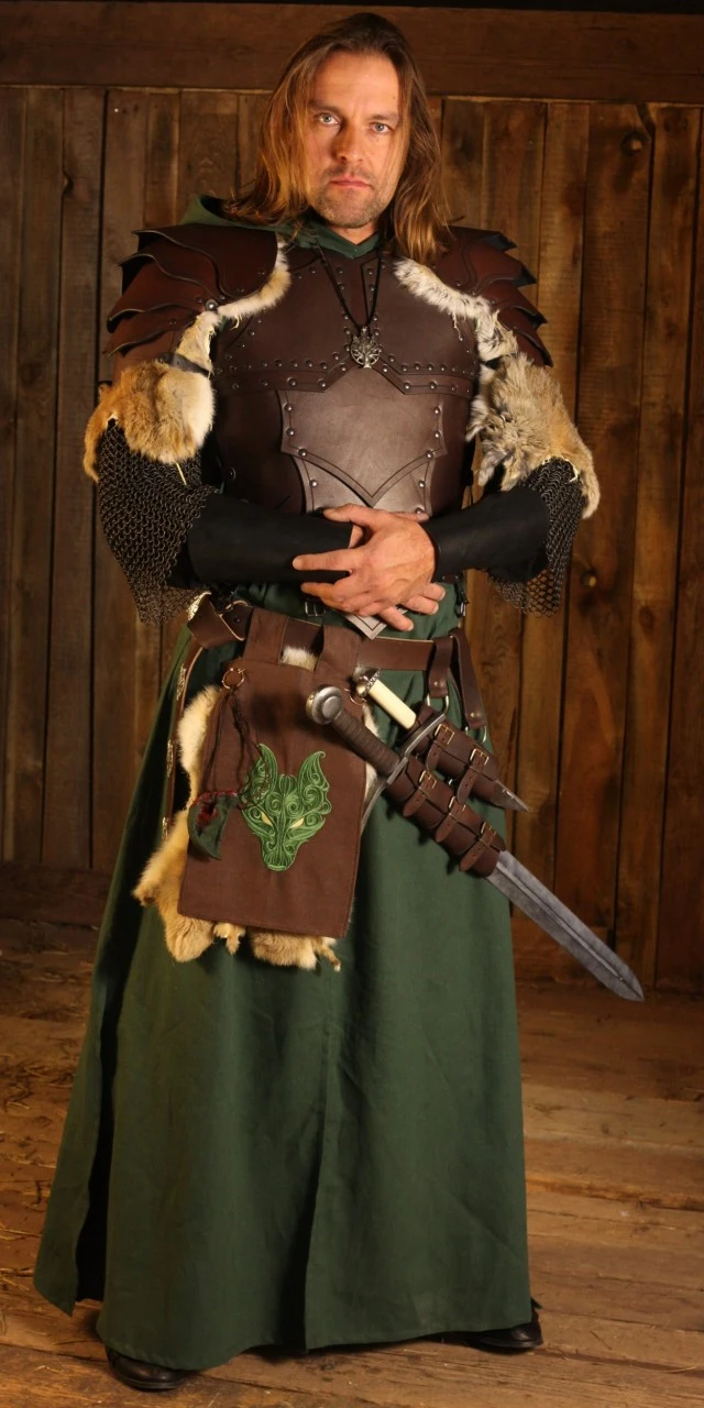 Long Green Hooded Tunic 6 Long Green Hooded Tunic - Image 4