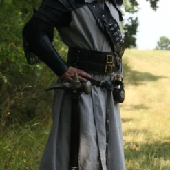 Long Grey Hooded Robe -Larp Fashion Shop lange hellgraue weste mit kapuze lf 371950 5 1280x1280