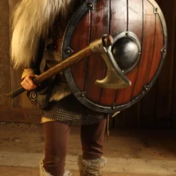 LARP Cape Grey Sheepskin 10 LARP Cape Grey Sheepskin -Larp Fashion Shop larp fellueberwurf grau er 710101 4 1280x1280