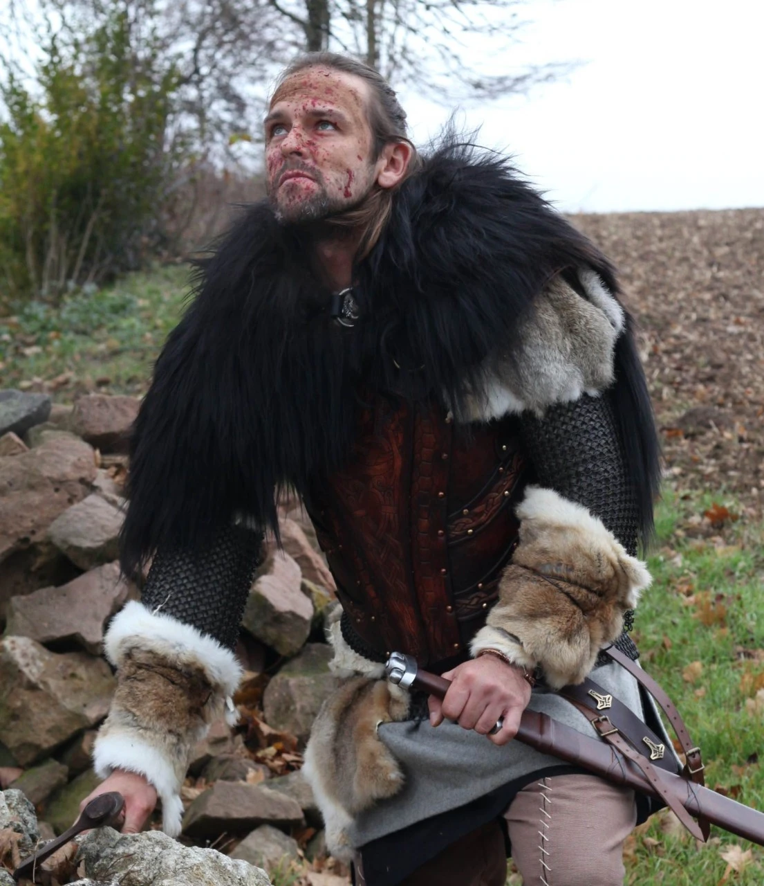 LARP Cape Sheepskin Black/brown 5 LARP Cape Sheepskin Black/brown - Image 3