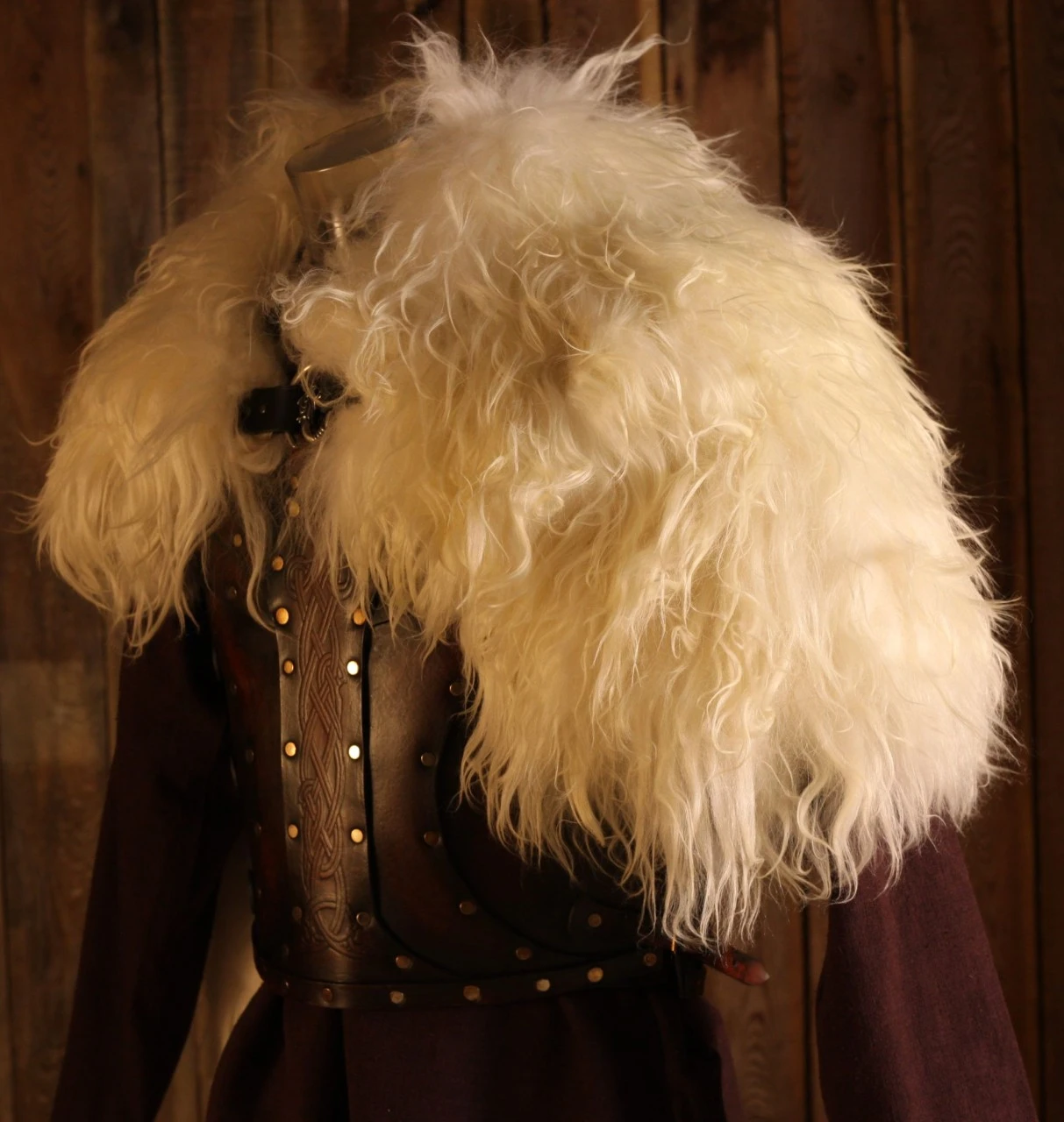 LARP Cape White Sheepskin 4 LARP Cape White Sheepskin - Image 2