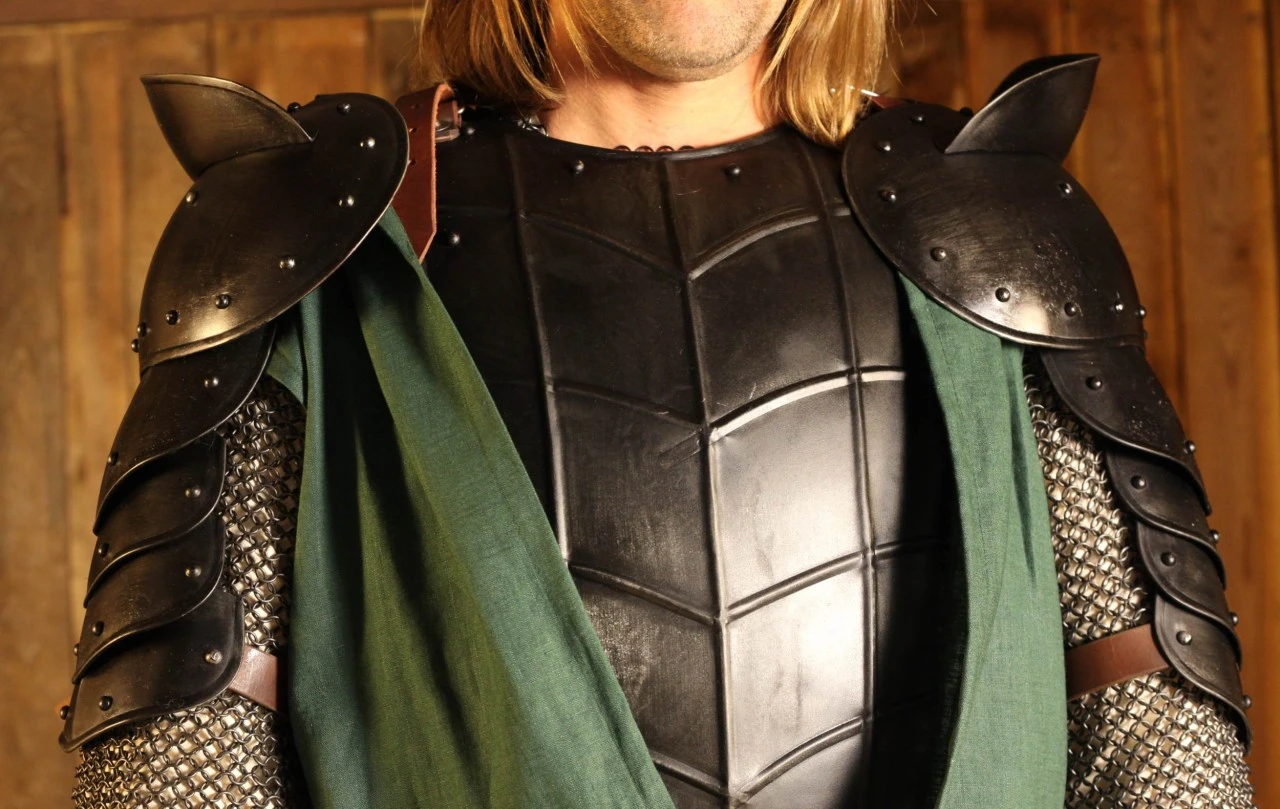 Shoulder Plates Giant Dark Warrior 3 Shoulder Plates Giant Dark Warrior