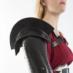 Shoulder Armour Black M -Larp Fashion Shop schwarze schulterruestung m if 100301 4 1280x1280