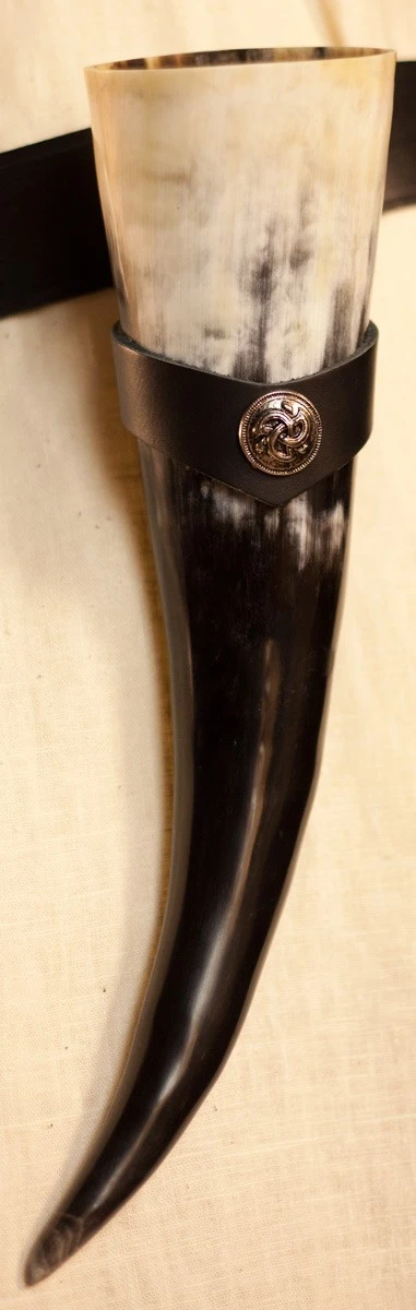 Drinking Horn With Holder Celtic Knot 300ml 3 Drinking Horn With Holder Celtic Knot 300ml - Image 2