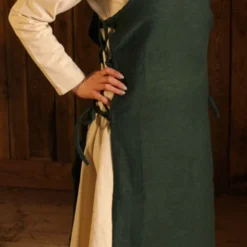 Medieval Green Surcot Gyda 9 Medieval Green Surcot Gyda -Larp Fashion Shop ueberkleid gyda gruen bs 030015nh30 3 1280x1280