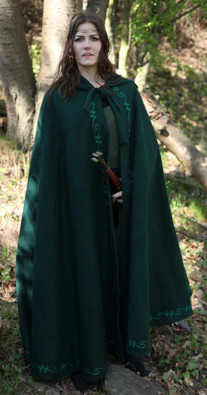 Woolen Cloak With Long Hood And Embroidery 3 Woolen Cloak With Long Hood And Embroidery