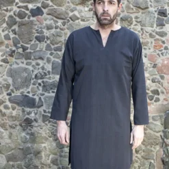 Uncombed Black Under Leif Tunic