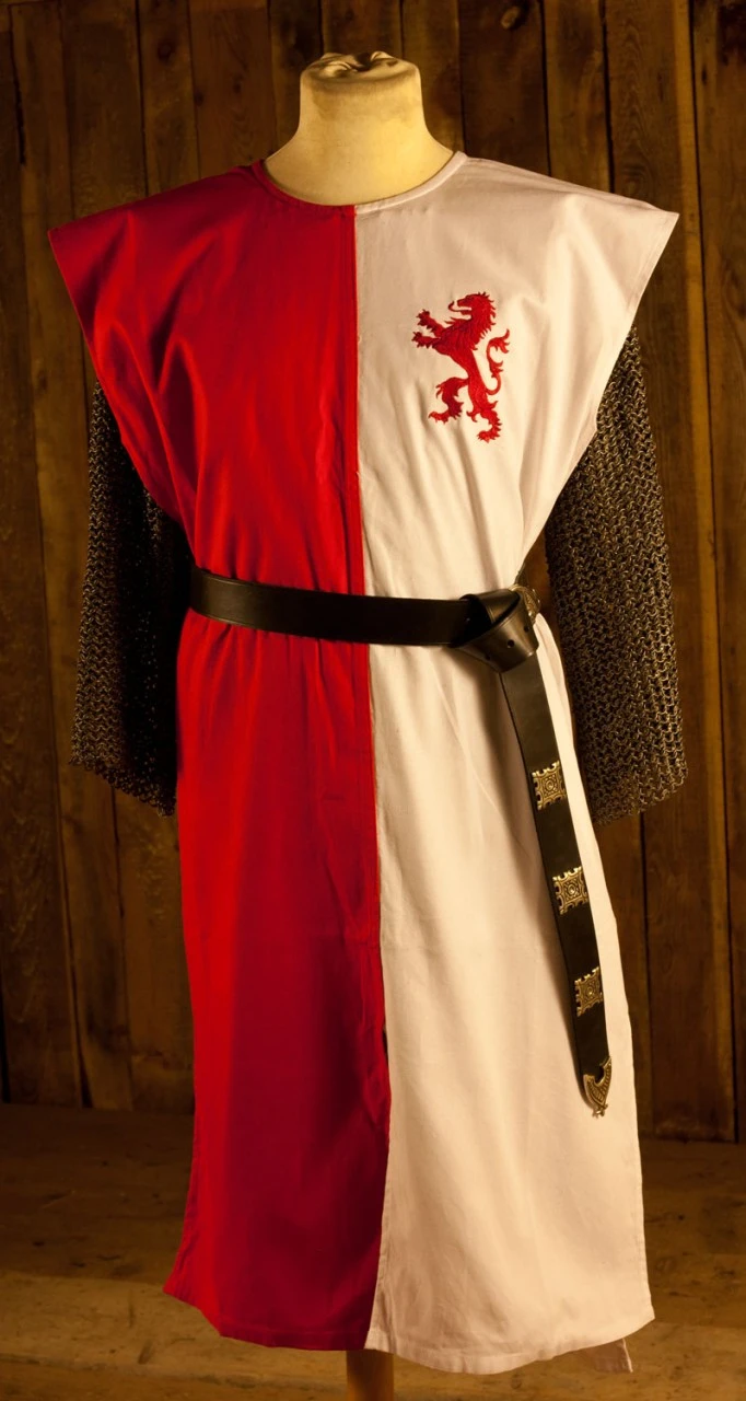 Surcoat With Coat Of Arms, Rampant Lion Embroidery 3 Surcoat With Coat Of Arms, Rampant Lion Embroidery