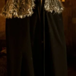 Woolen Cloak With Fur Tippet