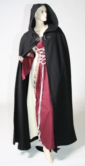 Woolen Cloak With Long Pointed Hood 6 Woolen Cloak With Long Pointed Hood - Image 4